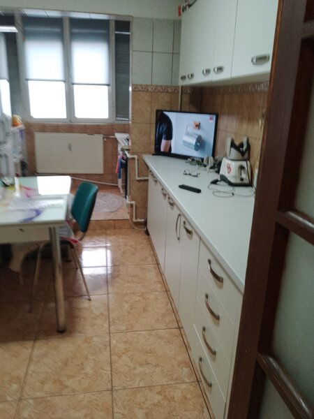 Aparatorii Patriei, apartament 4 camere.